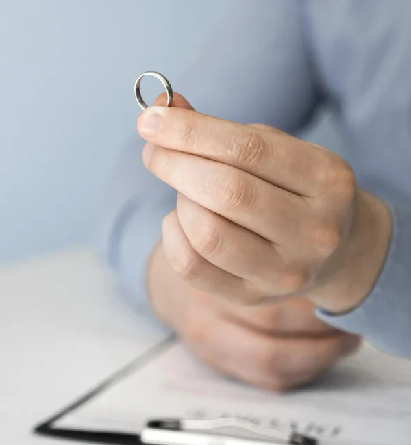 Abogados de divorcio y separaciones en Valencia. Urbano Consultores - Calle Sueca 81